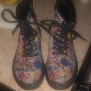 Dr. Martens Kids Floral Lace-Up Boots